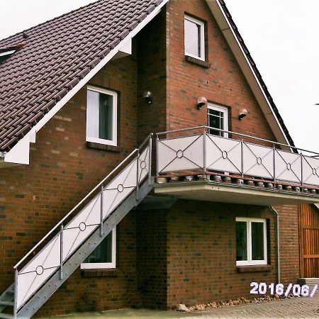 Апартаменты Haus Jola Бюзум Экстерьер фото