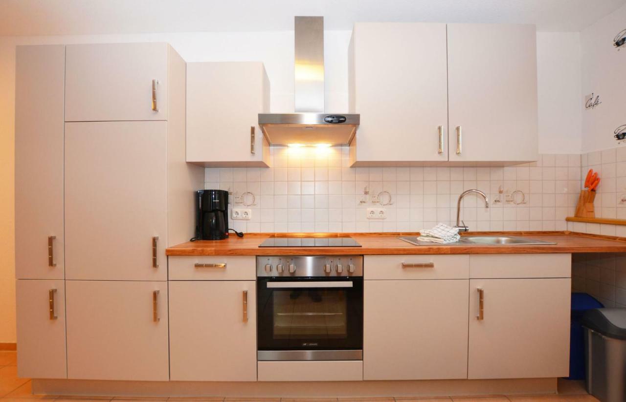Апартаменты Haus Jola Бюзум Экстерьер фото
