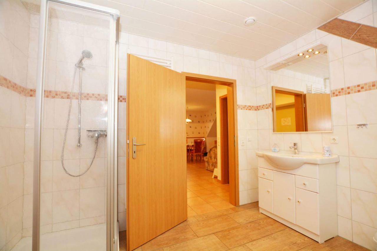 Апартаменты Haus Jola Бюзум Экстерьер фото